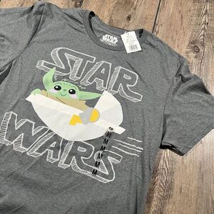 Star Wars Baby Yoda T Shirt Mens Medium Gray Star Wars The Mandalorian Grogu NEW
